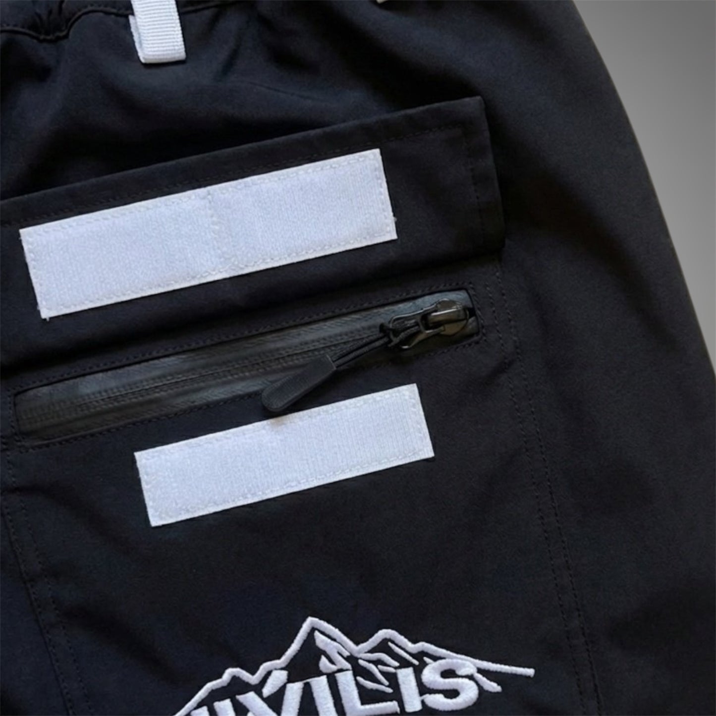 AIRFRAMES-BLACK™